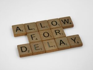 A graphic illustrating delayed gratification for wealth building.